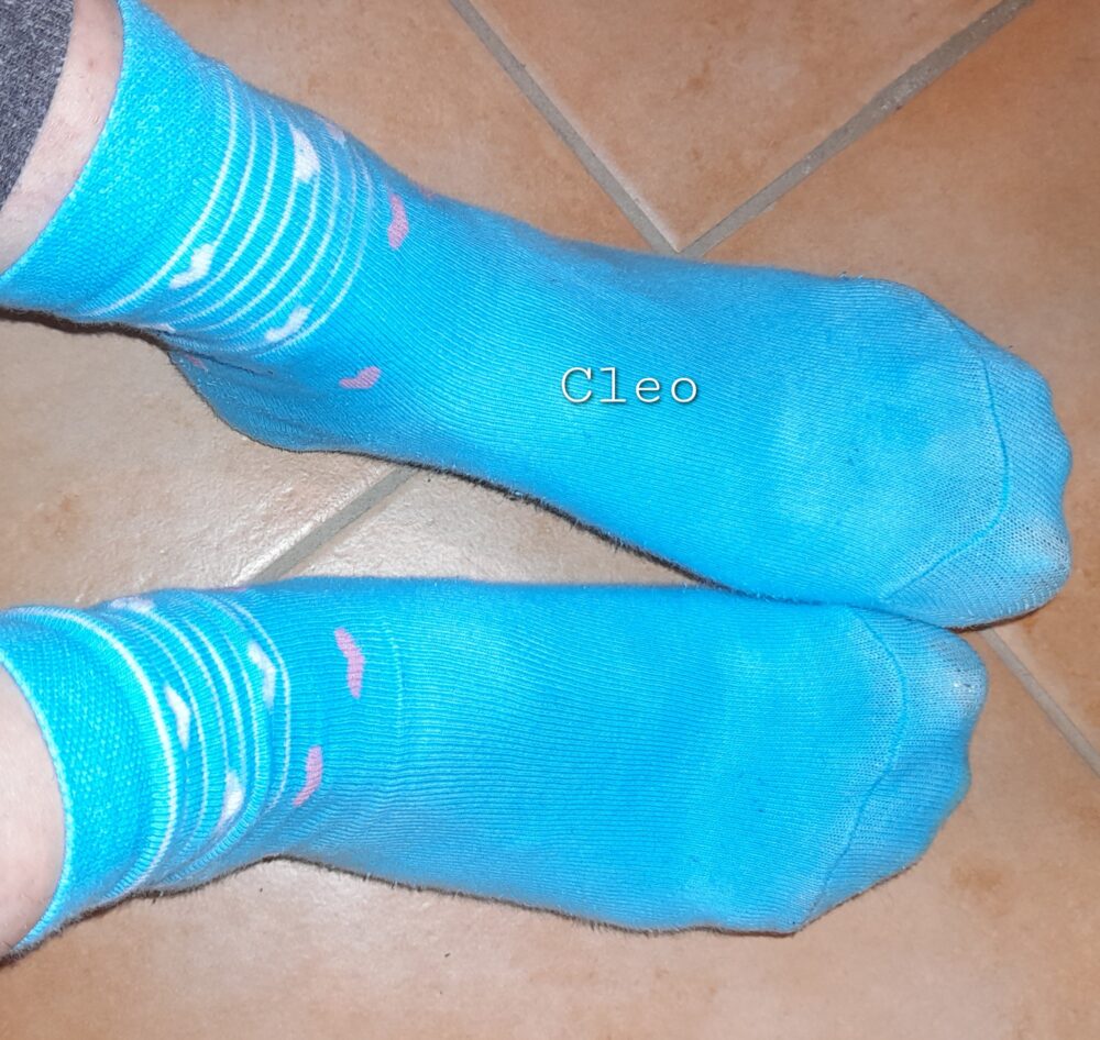 Himmelblau mit Herzchen