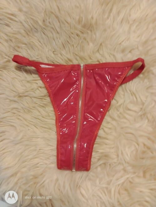 Roter Lack wow .. mit geilem Reisverschluss