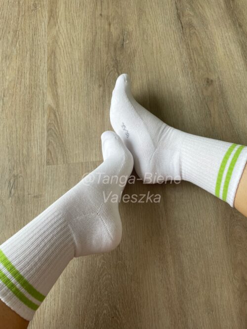 fragrant tennis socks 🍉💚🐝
