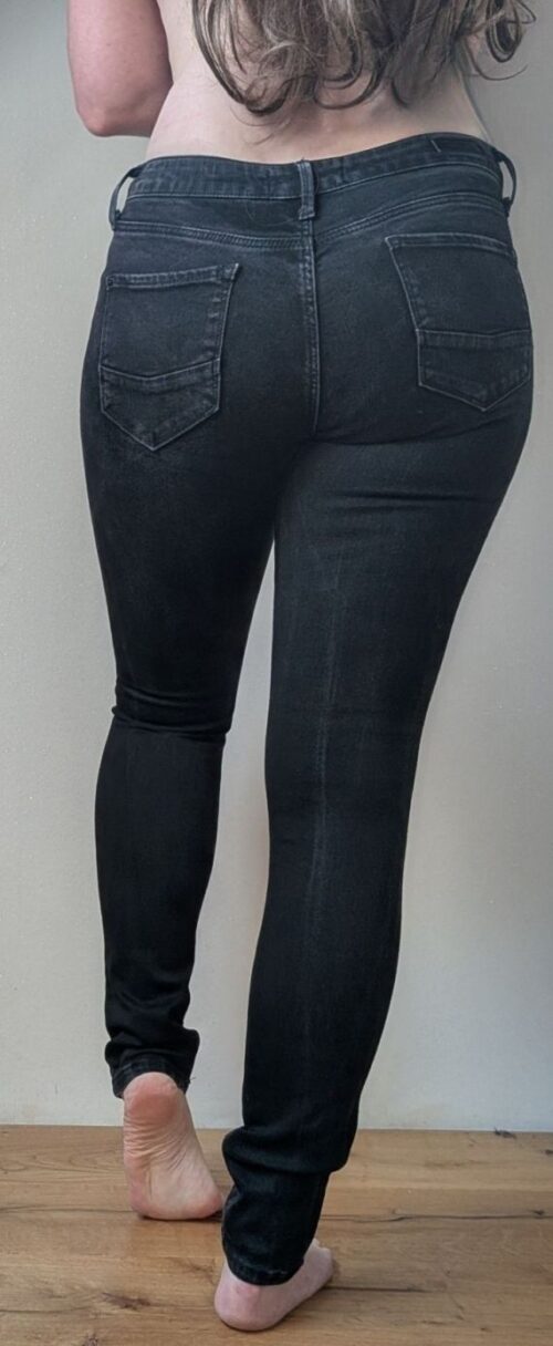 crisp, tight jeans - worn without panties for you, of course