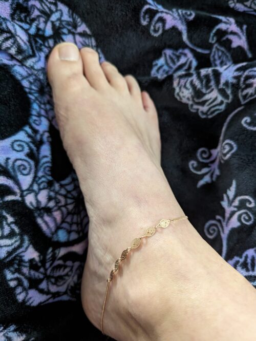 50 pictures of my feet