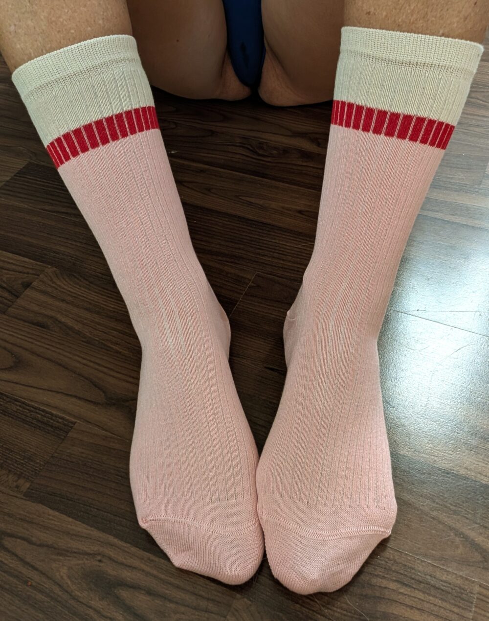 🎉Cute striped socks✨