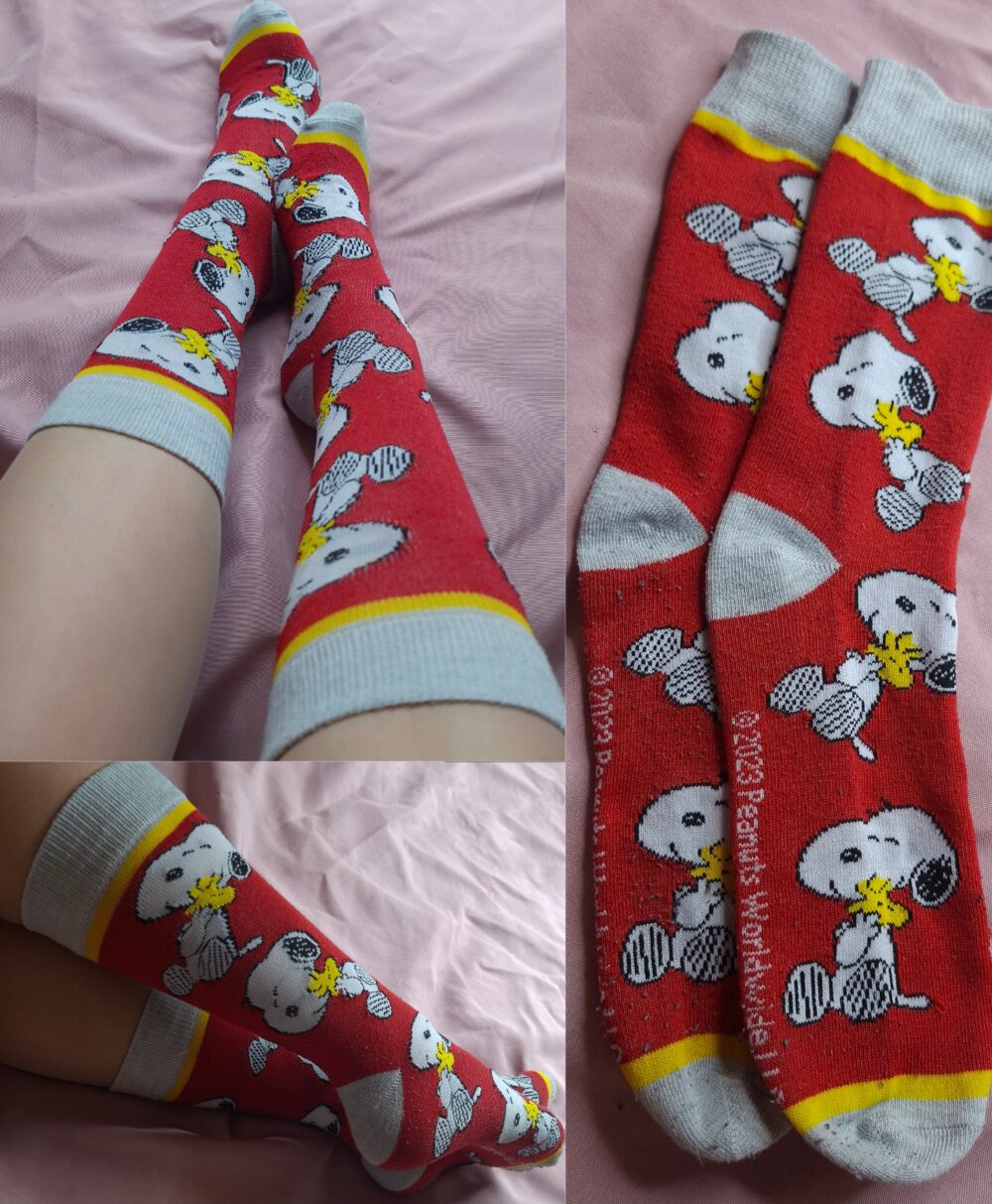 Süße Snoopy Socken warten auf dich 😍