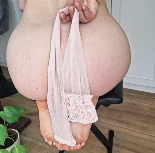 Pink suspenders 🩷