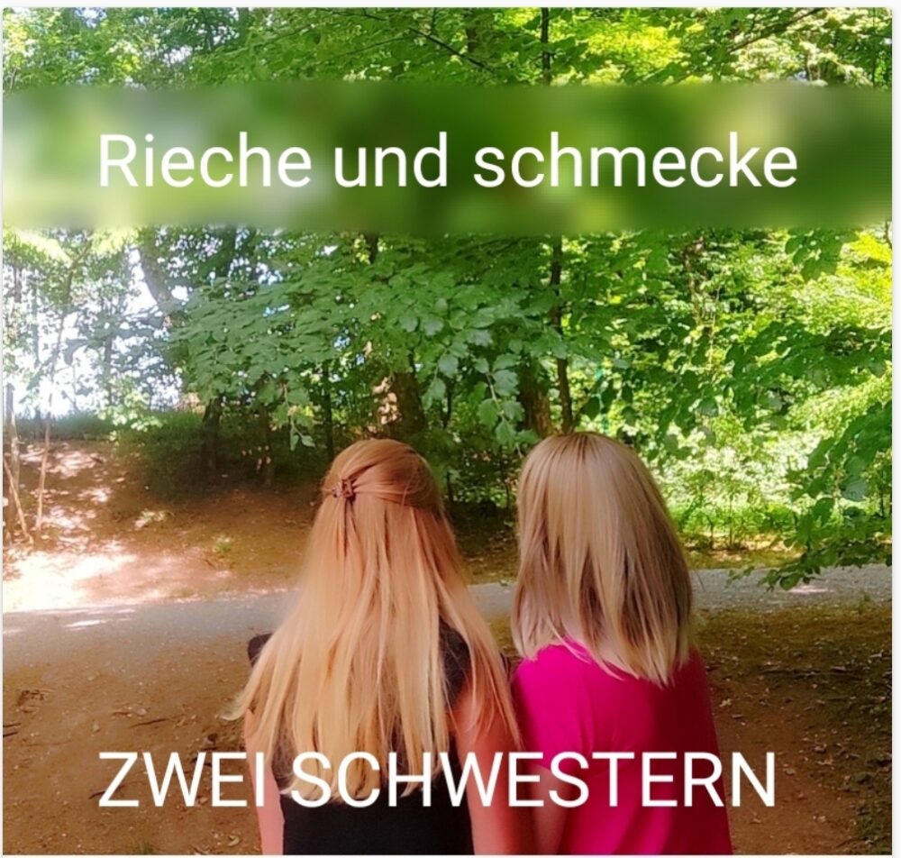 Zwei Schwestern riechen und schmecken - Slip Tanga String Höschen