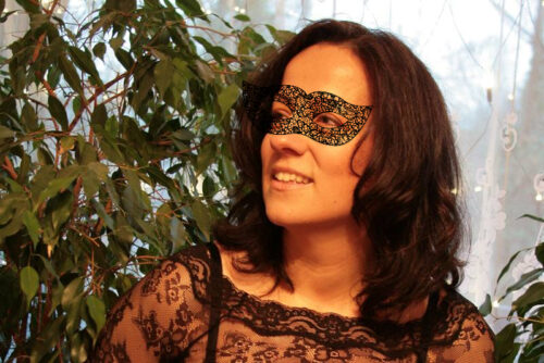 Black Lace Allure – meine sündige Spitzenbluse