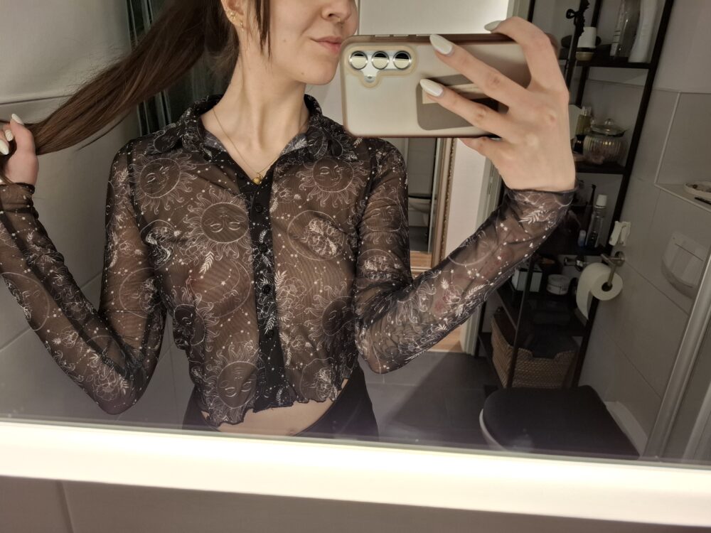 Oberteil 3/3 - zart und verspielt 🖤