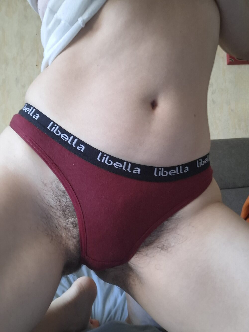 ❤️🔥 Lady in red 🫦 HAIRY Pussy 🐻 26 yo