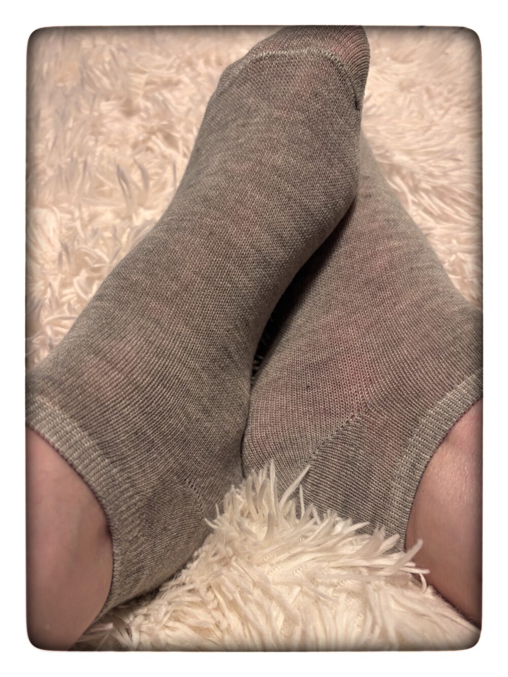 Schlichte dünne Duftsocken