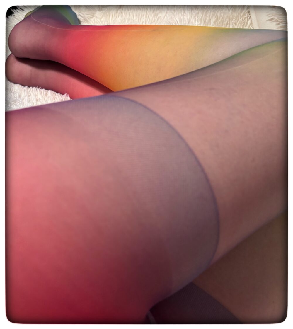 Nylonstrumpfhose Regenbogenfarbe 🔥 – Getragene Strumpfhosen