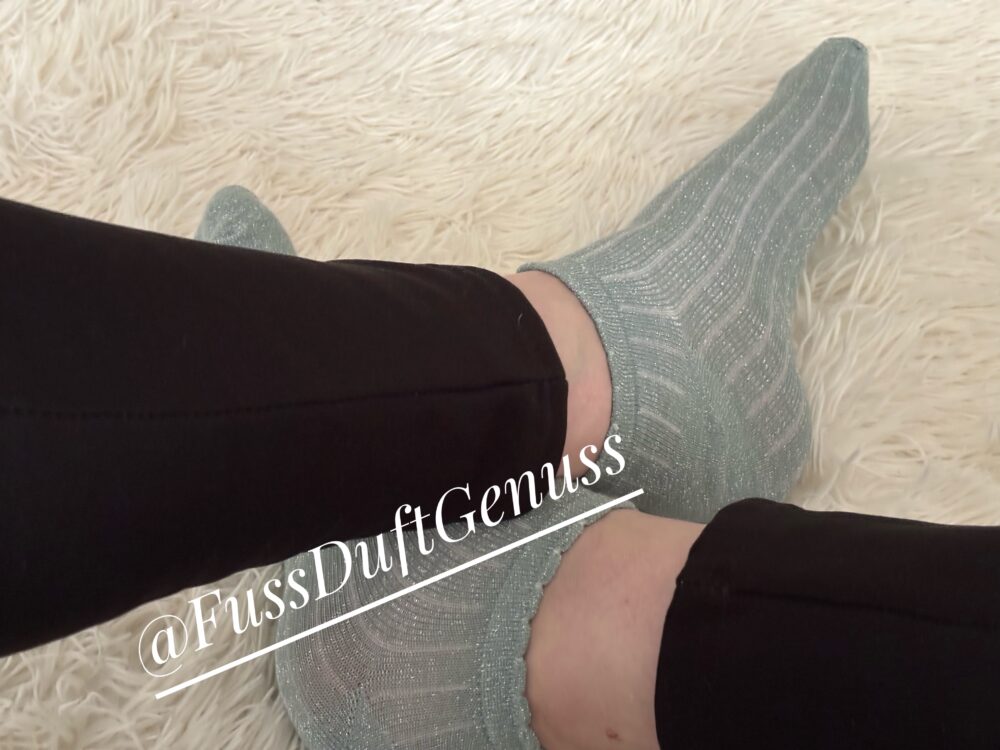 Socken mit feine Glitzerstreifen 💋