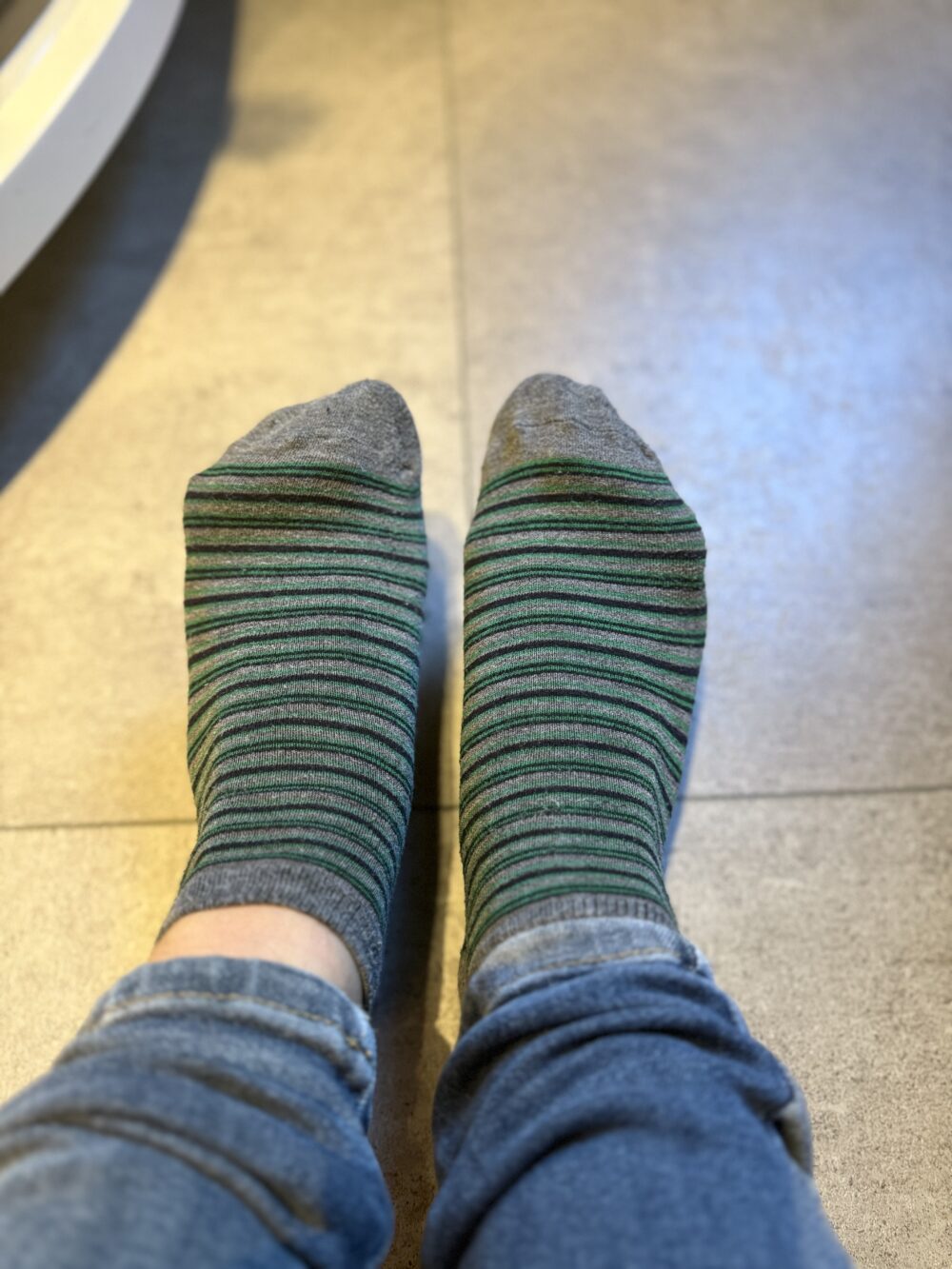 Socken während der Hofarbeit getragen 🔥 – Getragene Strümpfe