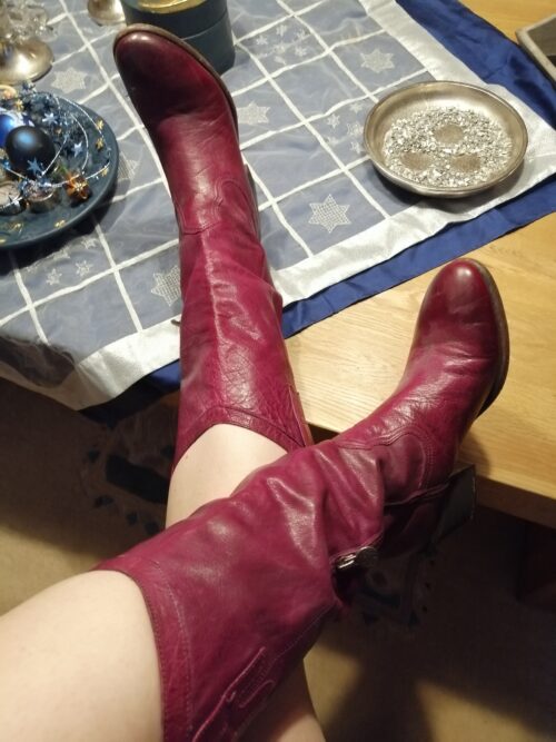 Leck meine Stiefel, du Wurm
