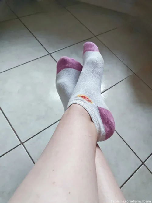 Sommerliche Stinker🧦💦 – Getragene Strümpfe